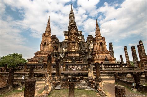  The Thai Temple: A History Through Architecture! Exploring Centuries of Devotion and Design